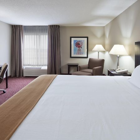 Holiday Inn Express Fort Wayne - East - New Haven By Ihg Exterior photo