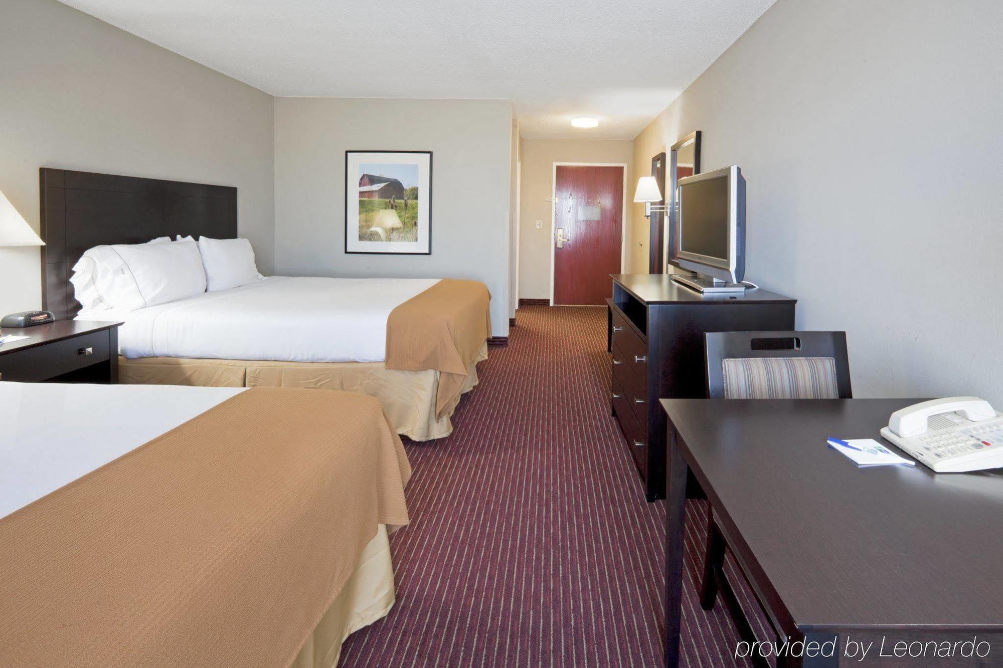 Holiday Inn Express Fort Wayne - East - New Haven By Ihg Room photo